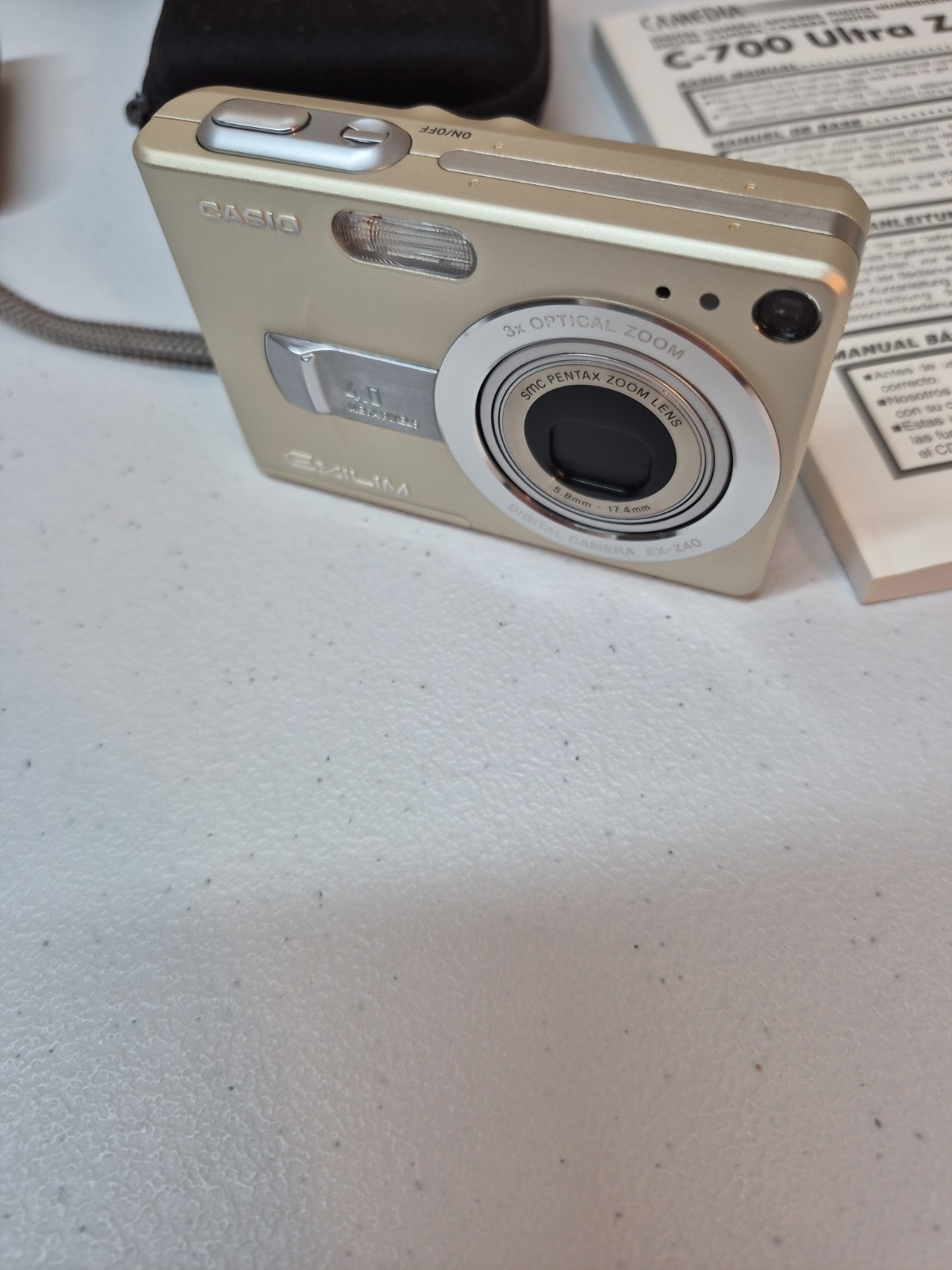 Casio Exilim EX-Z40 Digital Camera 4MP 2″ Display 3x Optical Zoom Compact