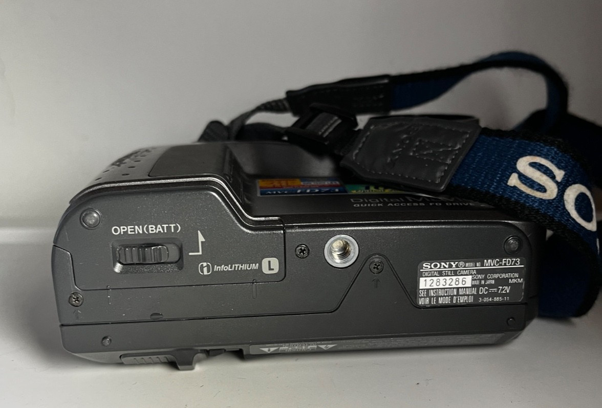 Sony MVC-FD73 Mavica Floppy Disk Digital Camera 10x Optical Zoom