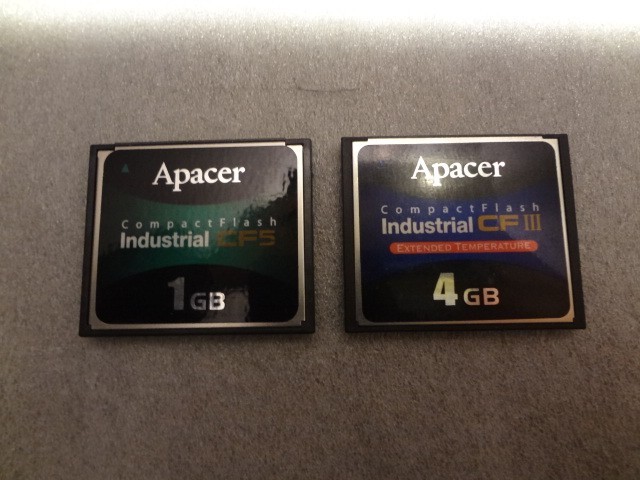 Lot of 2 SanDisk Ultra II 1GB & 4GB CF Compact Flash – Tested