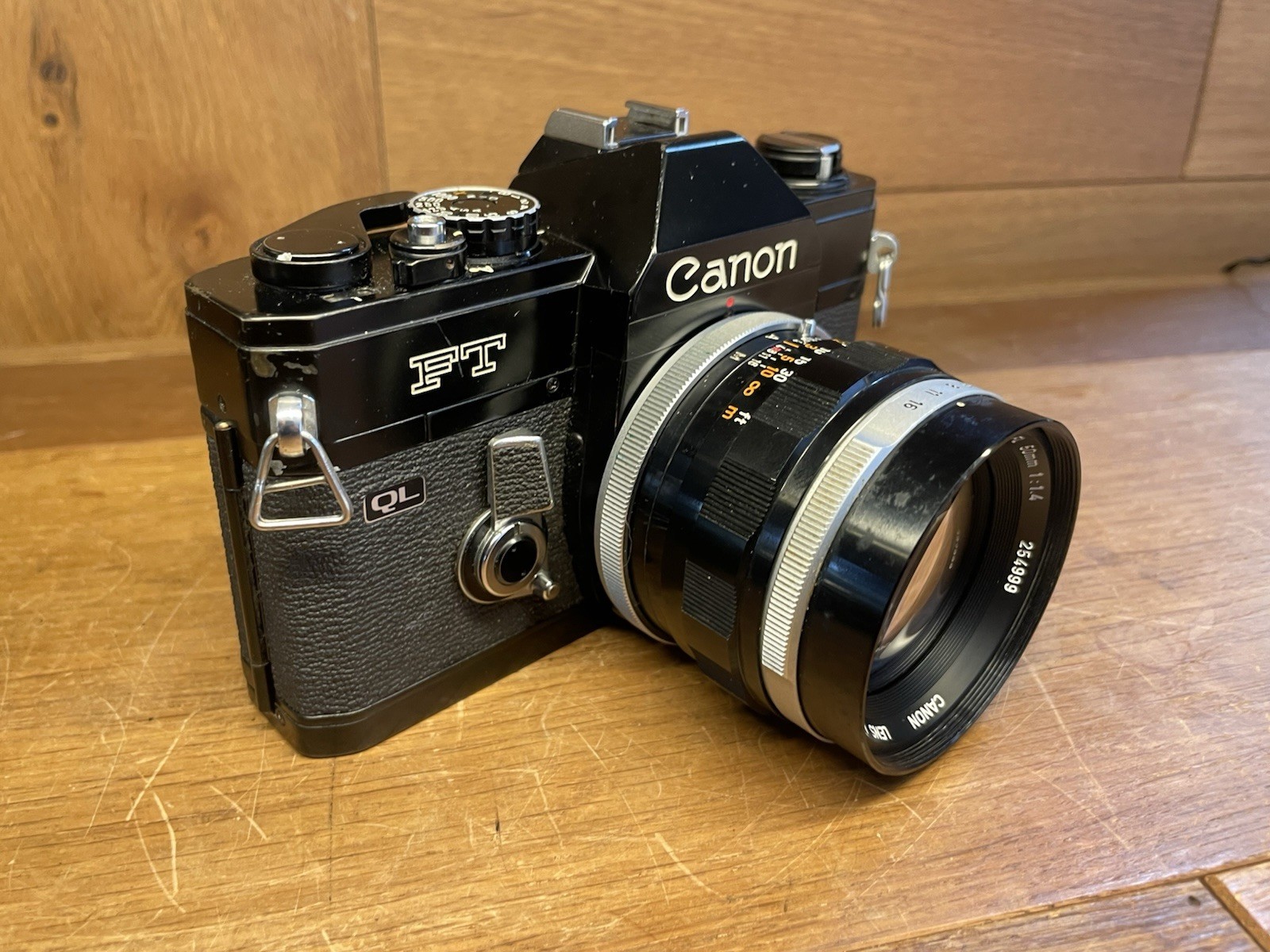 *READ : Rare Black : Near Mint* Canon FT QL Film Camera FL 50mm F/1.4 28mm F/3.5