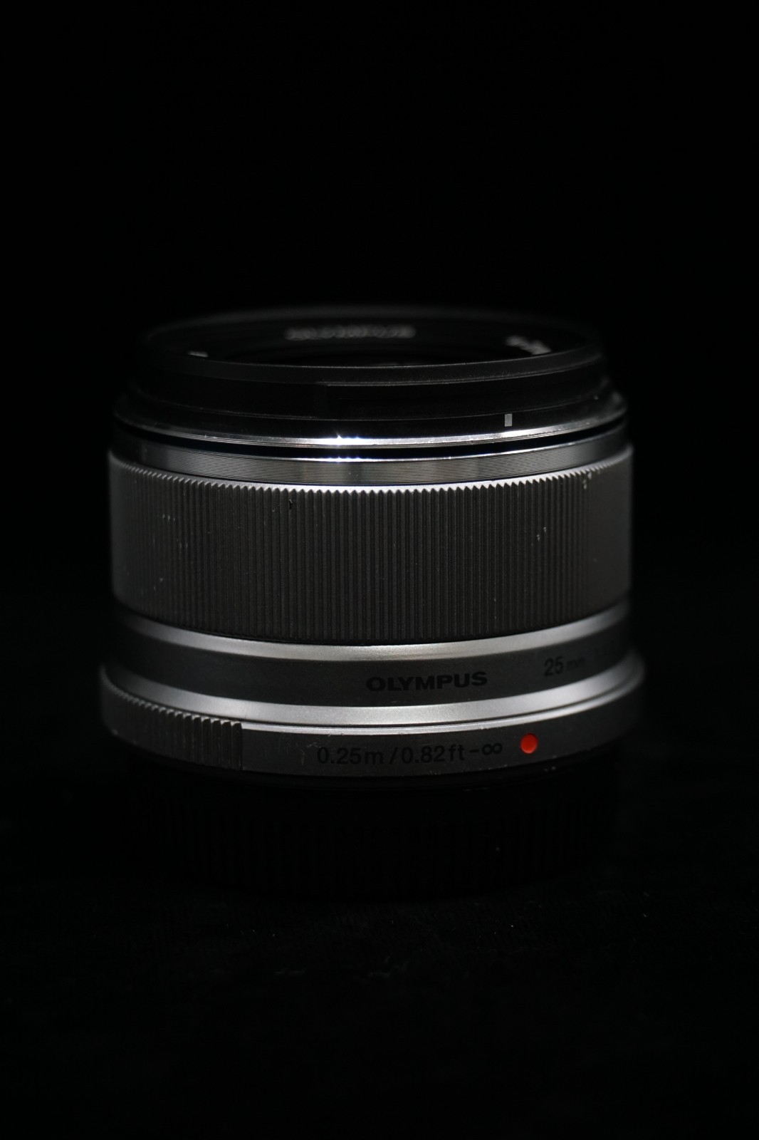 [US Duty Paid] OLYMPUS M.ZUIKO 25mm F/1.8 Silver Lens for Micro Four Thirds 9069