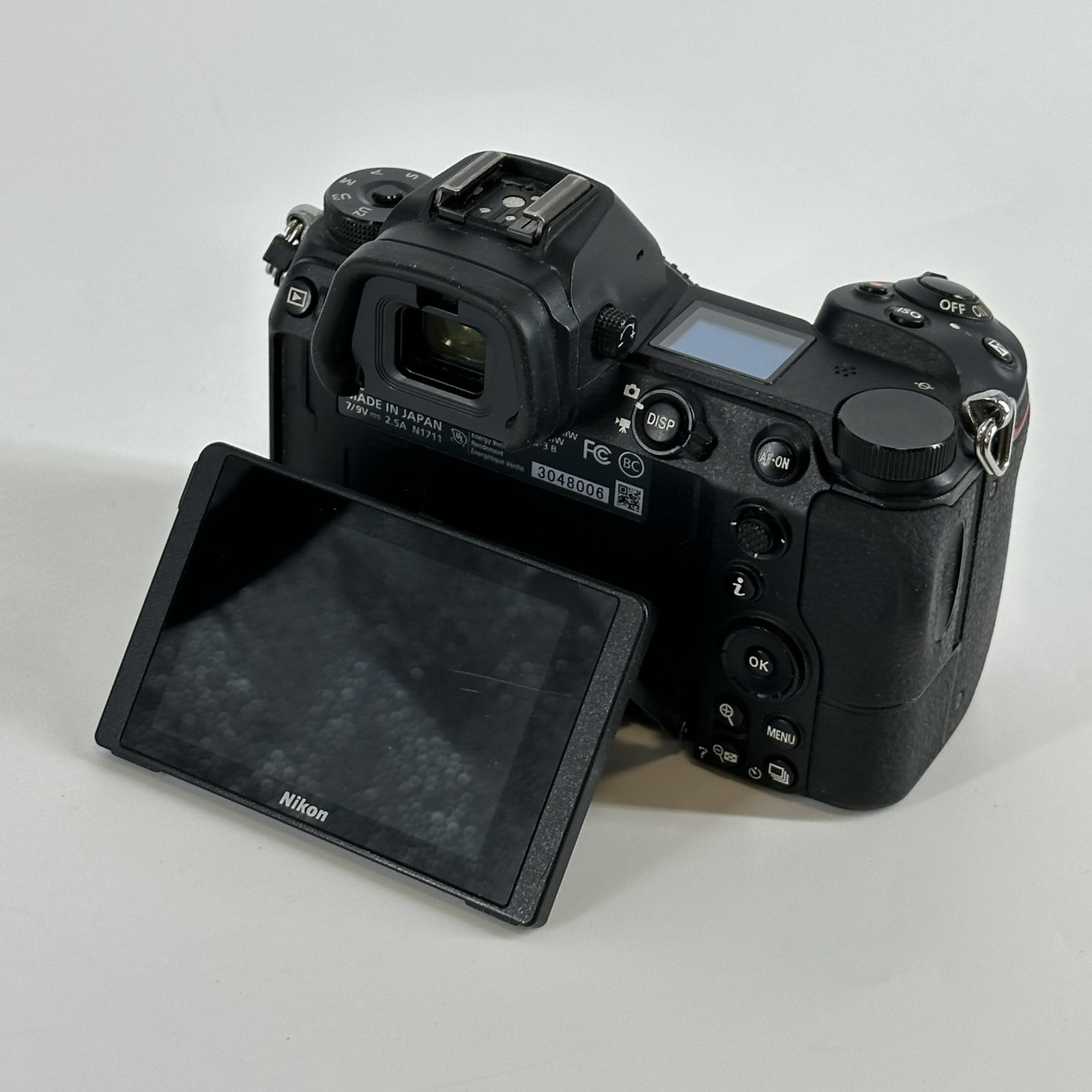 Nikon Z6 24.5MP Mirrorless Camera w/ Battery/Battery Charger- Good Condition