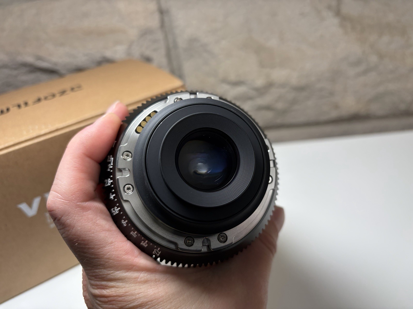 DZOFilm Vespid2 18mm T1.9 Prime Lens (ARRI PL, Feet)