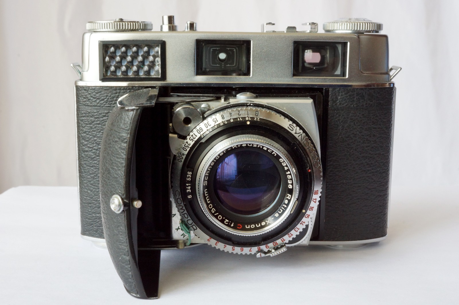 Kodak Retina IIIC (BIG C) with Schneider 50mm f.2 lens Made in Germany Working