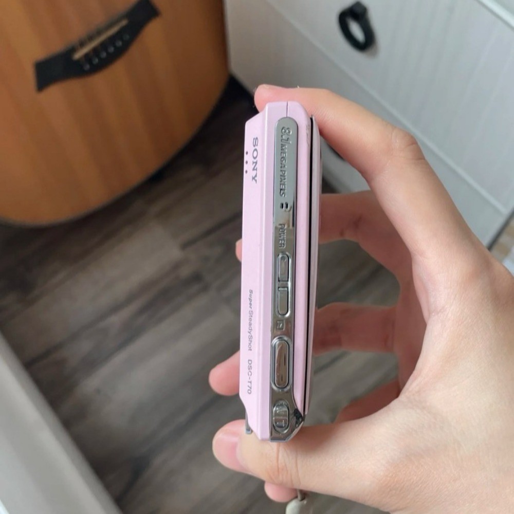 Sony Cyber Shot DSC-T70 8.1MP 3x Optical Zoom CCD Digital Camera – Pink