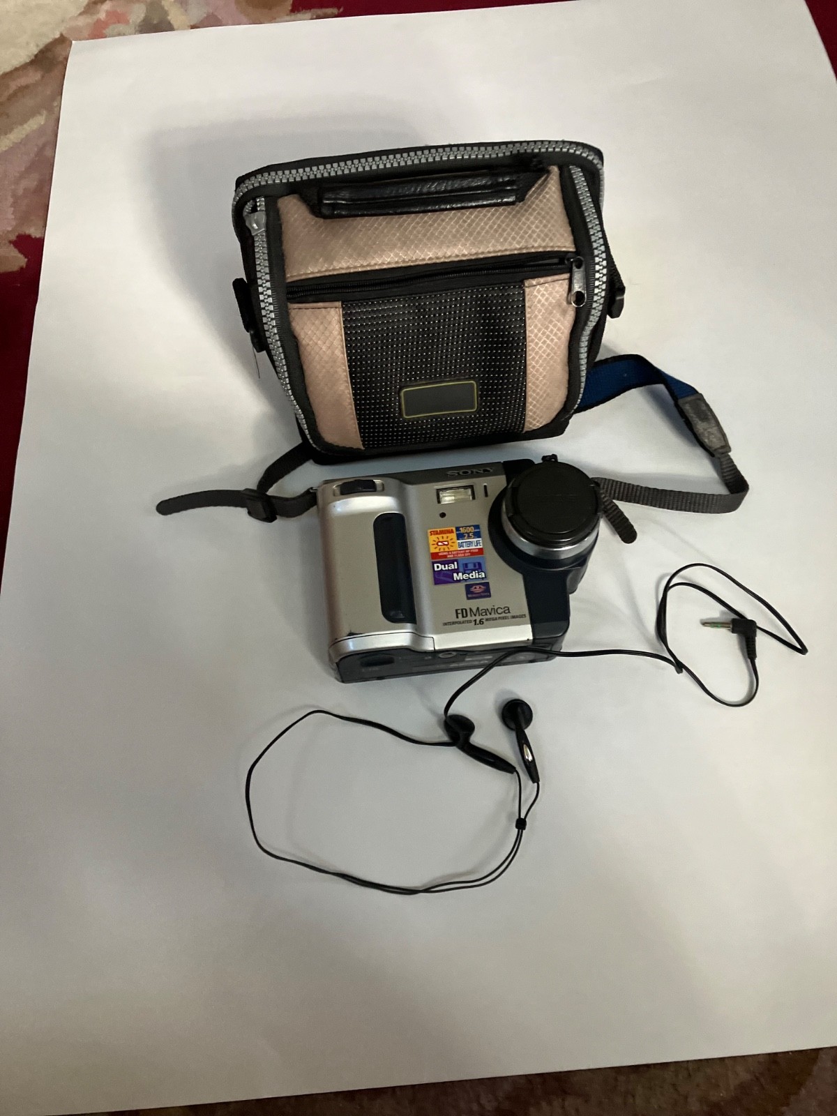 SONY Digital still camera MVC FD 92 1.6 Mega pixel silver/black