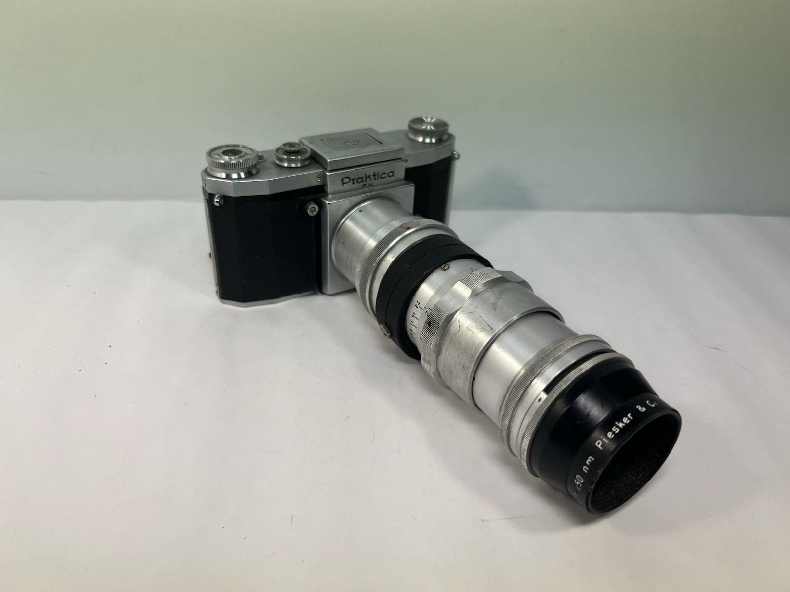 Vintage Praktica FX 35mm Film SLR Camera w/Piesker f/5.5 250mm Telephoto Lens