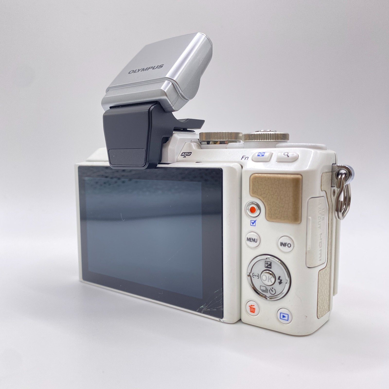 [Excellent] OLYMPUS PEN Lite E-PL7 Mirrorless Camera Body White From Japan