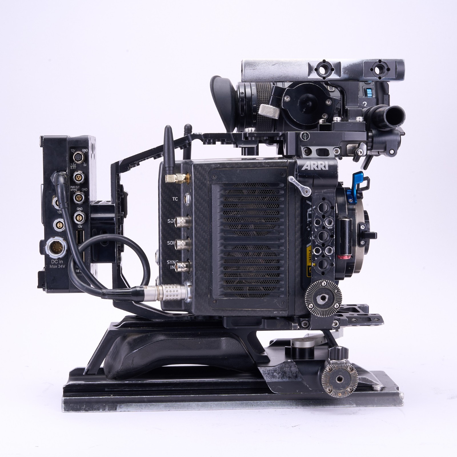 ARRI Alexa Mini LF Kit, RAW License, Anamorphic, ARRI Cage, (x2) 1TB Codex Drive
