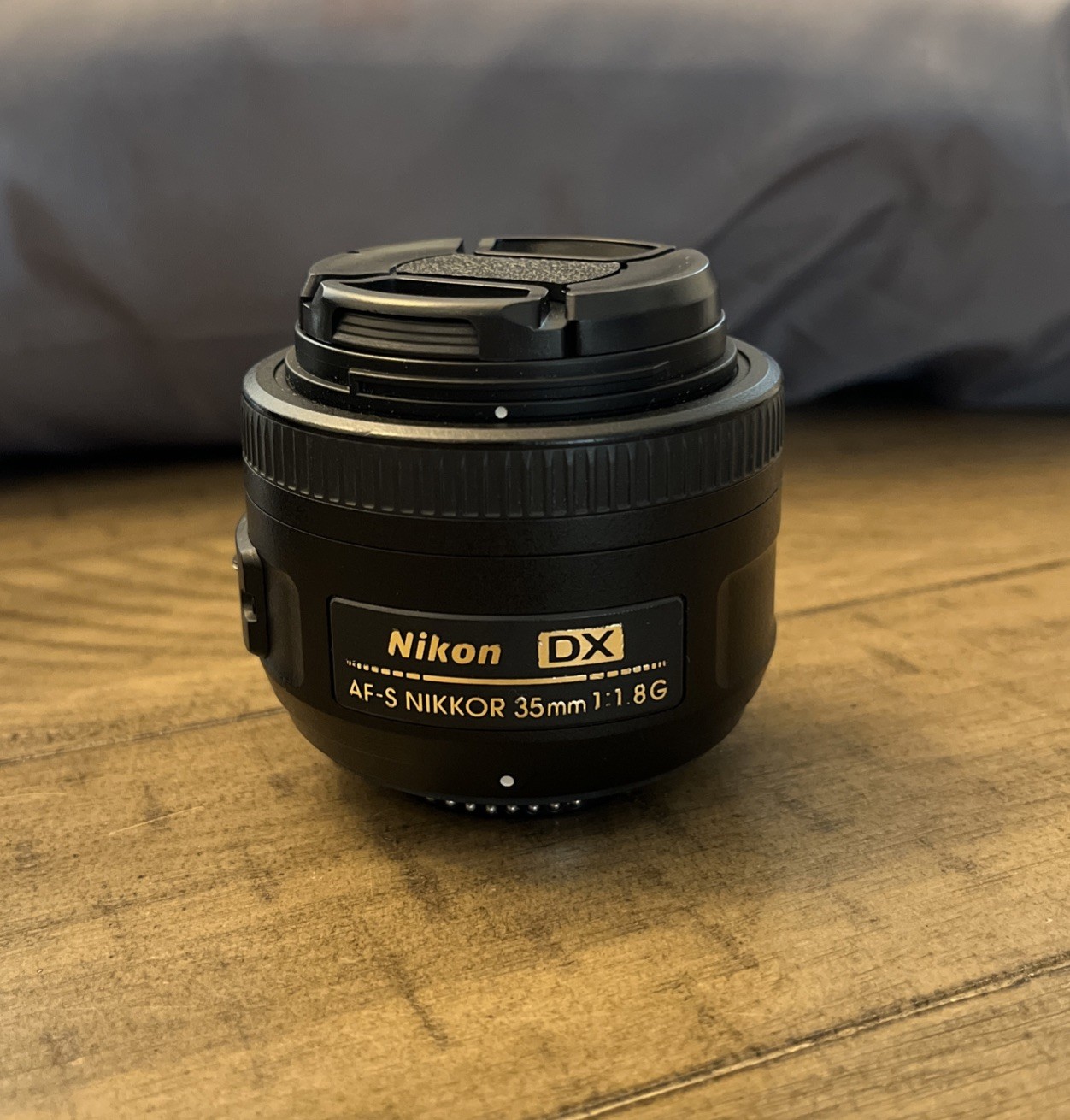 NIKON DX AF-S NIKKOR 35mm 1:1.8 G with bag, no rear cap