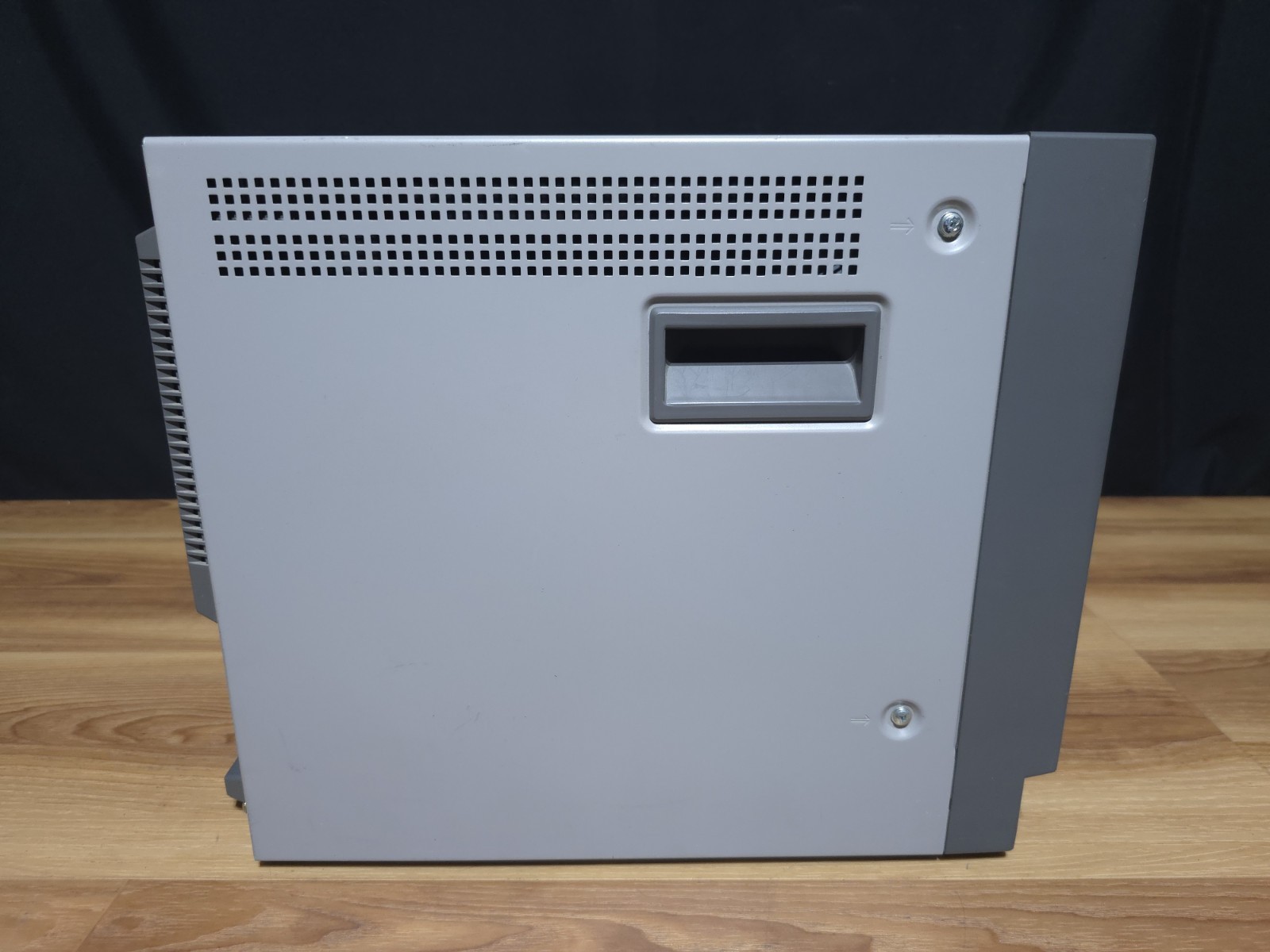 Sony 14″ PVM-14N5U S-Video Trinitron Color CRT Monitor with Manual