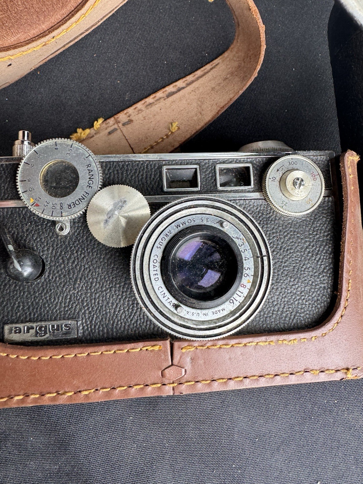 Vintage Argus C3 35mm Rangefinder Camera w/ Cintar Lens Flash & Case Not Tested