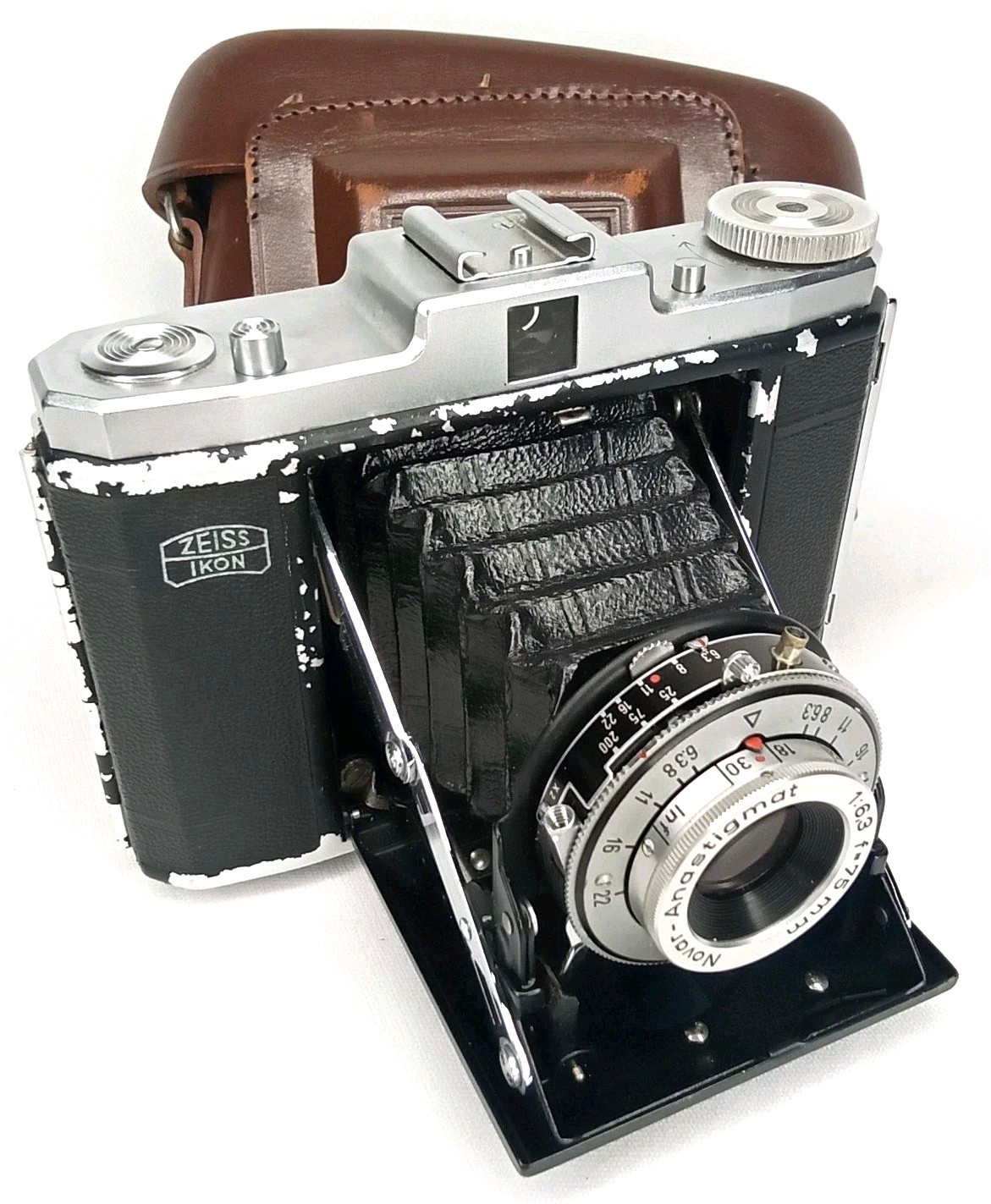 Vintage 1950s Zeiss Ikon Nettar Folding Camera With Case New Arrival