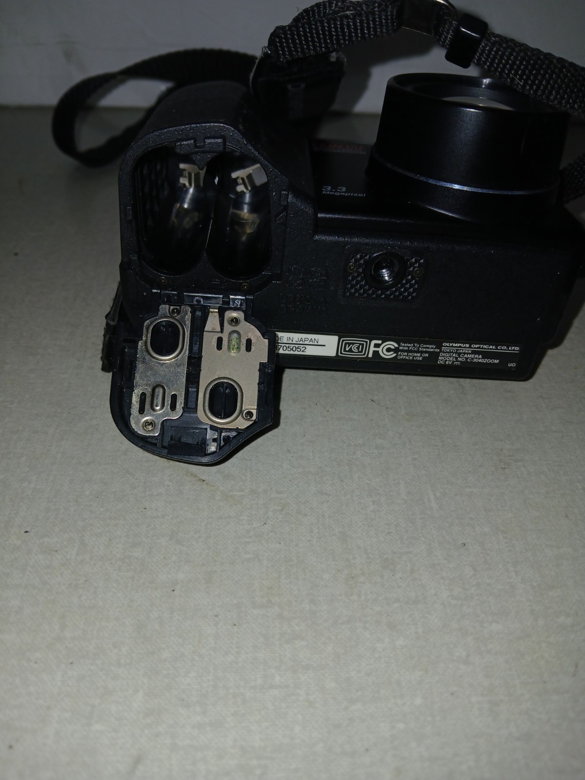 Olympus Digital Camera C-3040zoom 3.3 Pixels None Working Use For Parts As Is