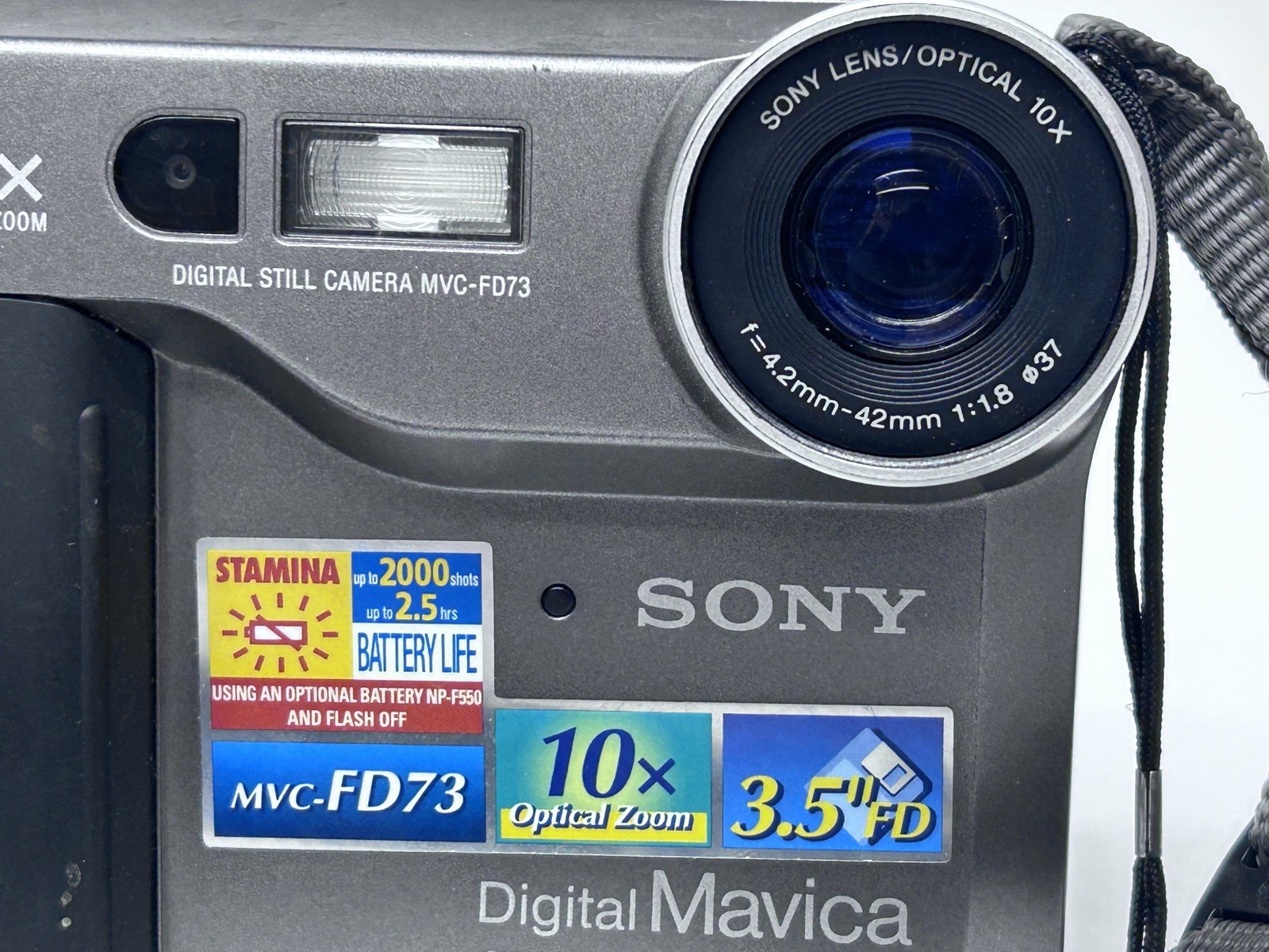 Sony Mavica MVC-FD71 Digital Camera No Charger yes battery; should still work
