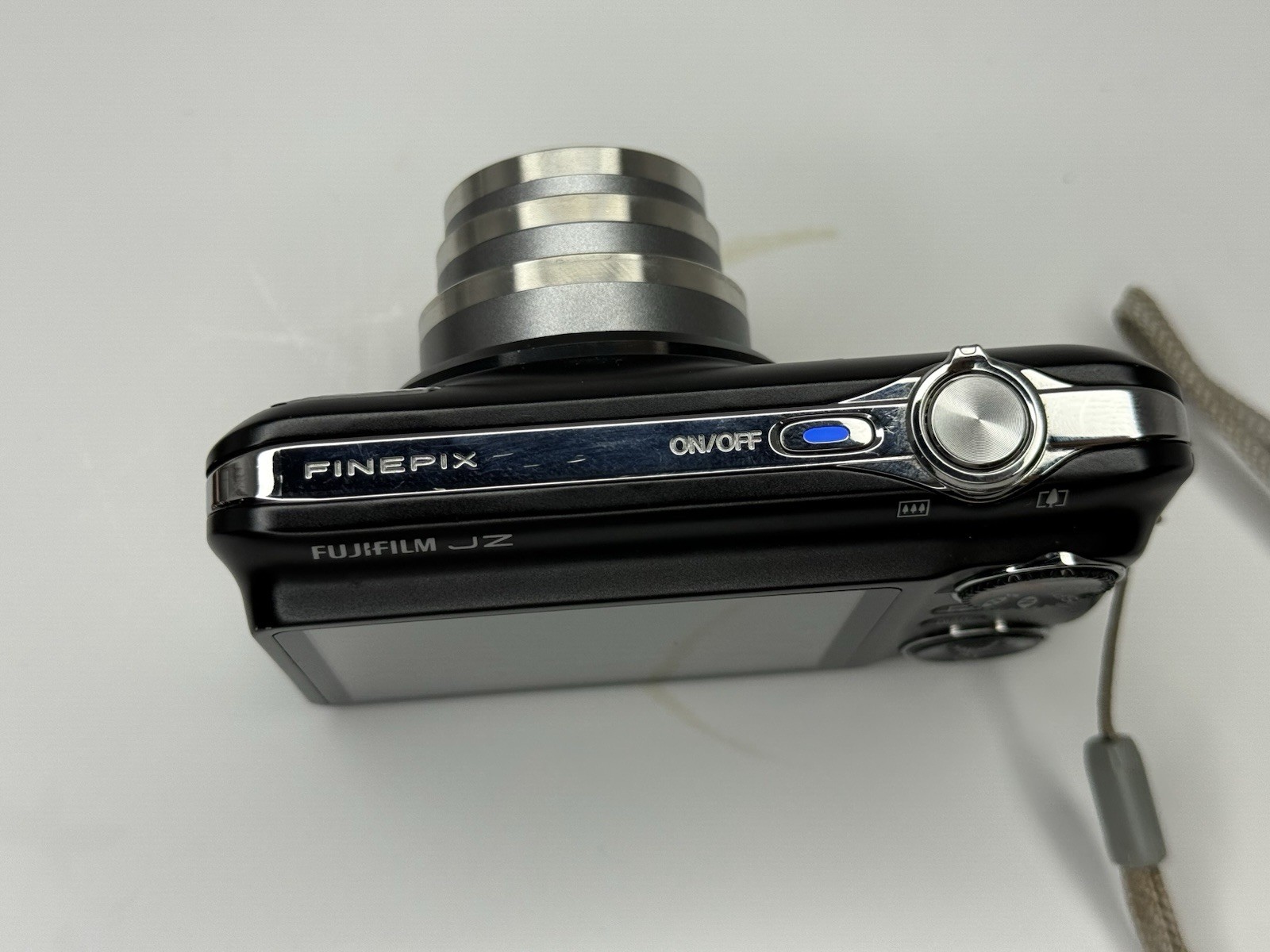 Fujifilm FinePix JZ300 12MP Digital Camera Black 10x Zoom Works W/ Screen Issue!