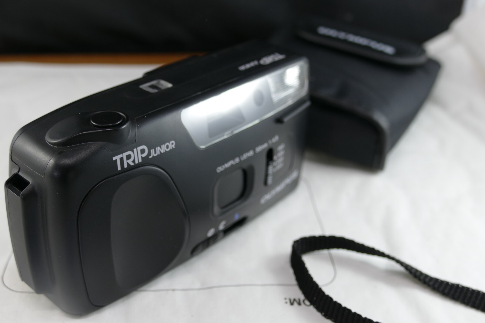 Olympus Trip Junior – suit new buyer – as new condition tested – (191)