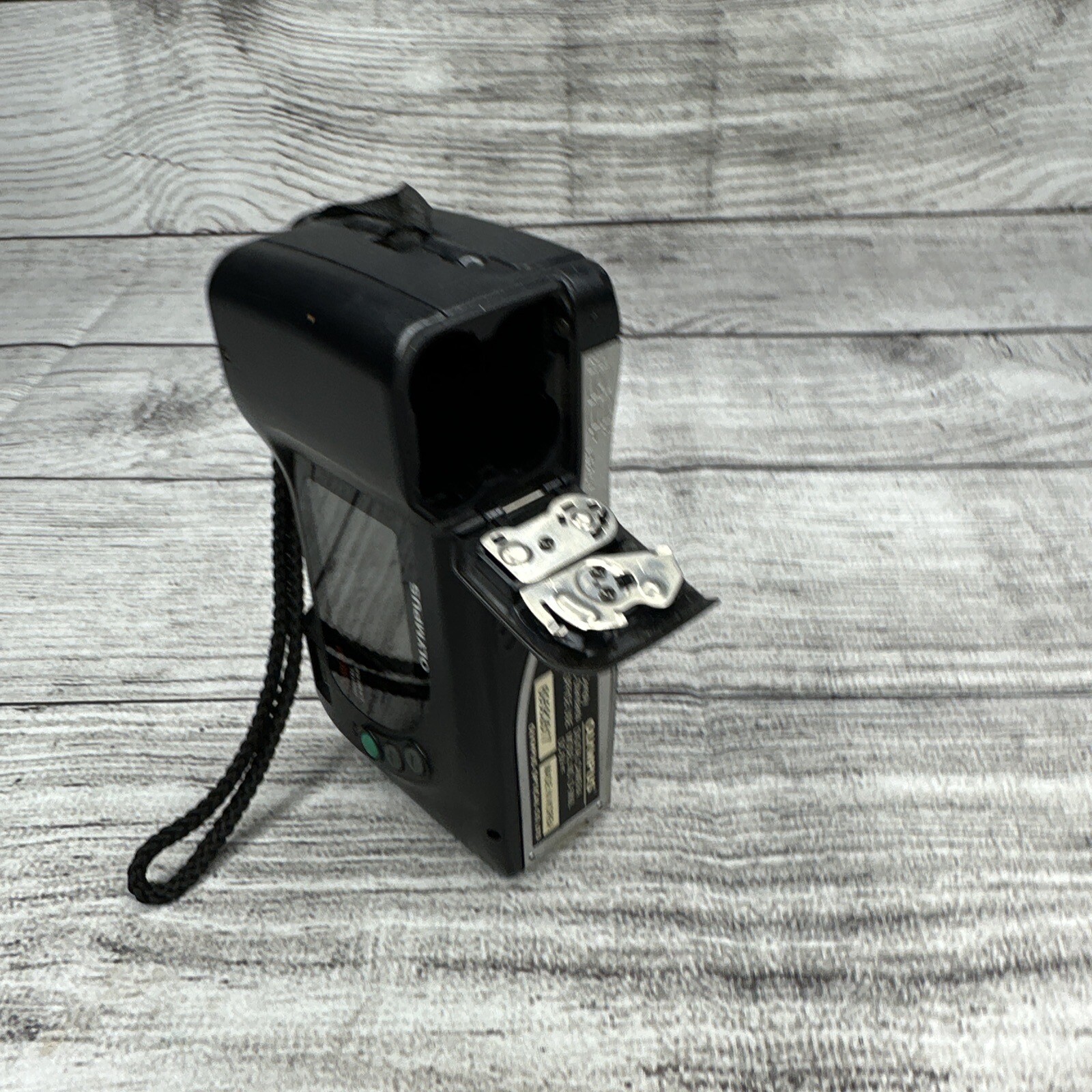 Olympus Camedia D-360L 1.3 Megapixel Digital Camera No SD Card TESTED