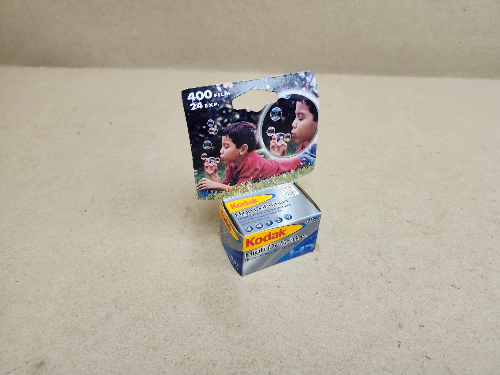 Kodak High Definition 35mm Color Film 24 Exp ISO 400 NOS Sealed – exp 01/12