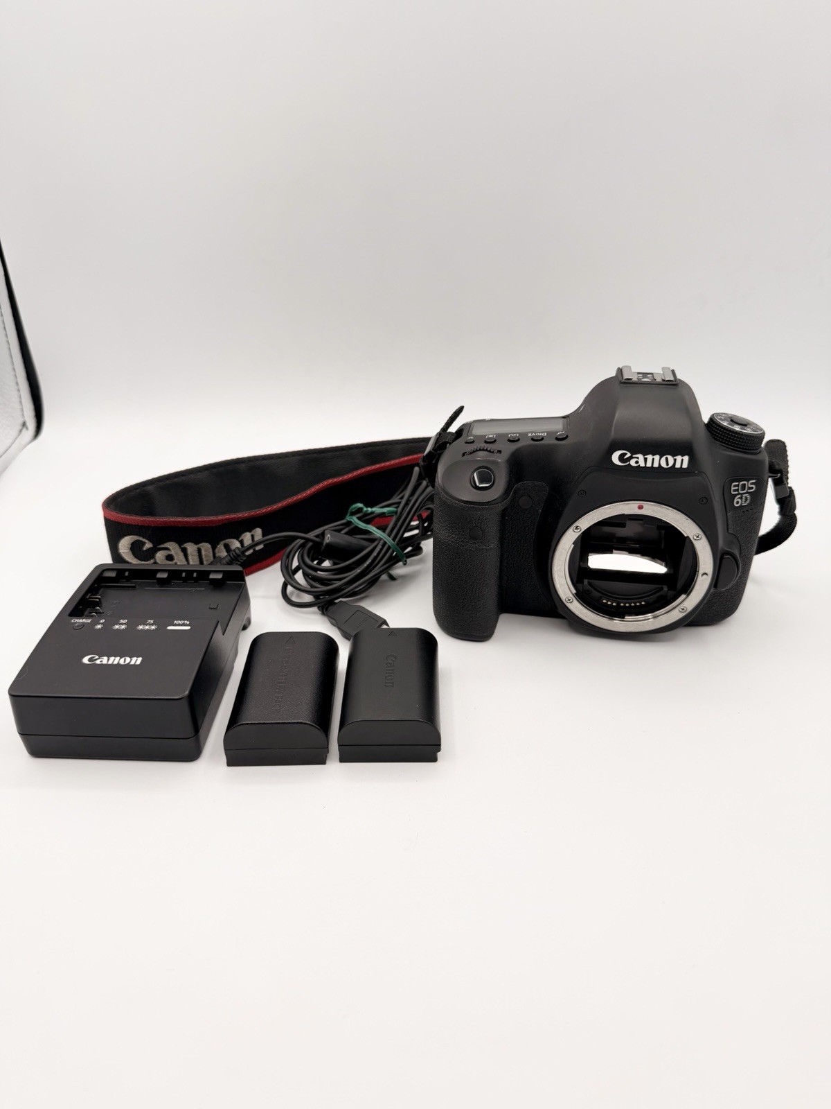 Canon EOS 6D 20.1 MP CMOS Digital SLR Full Frame Camera Tested