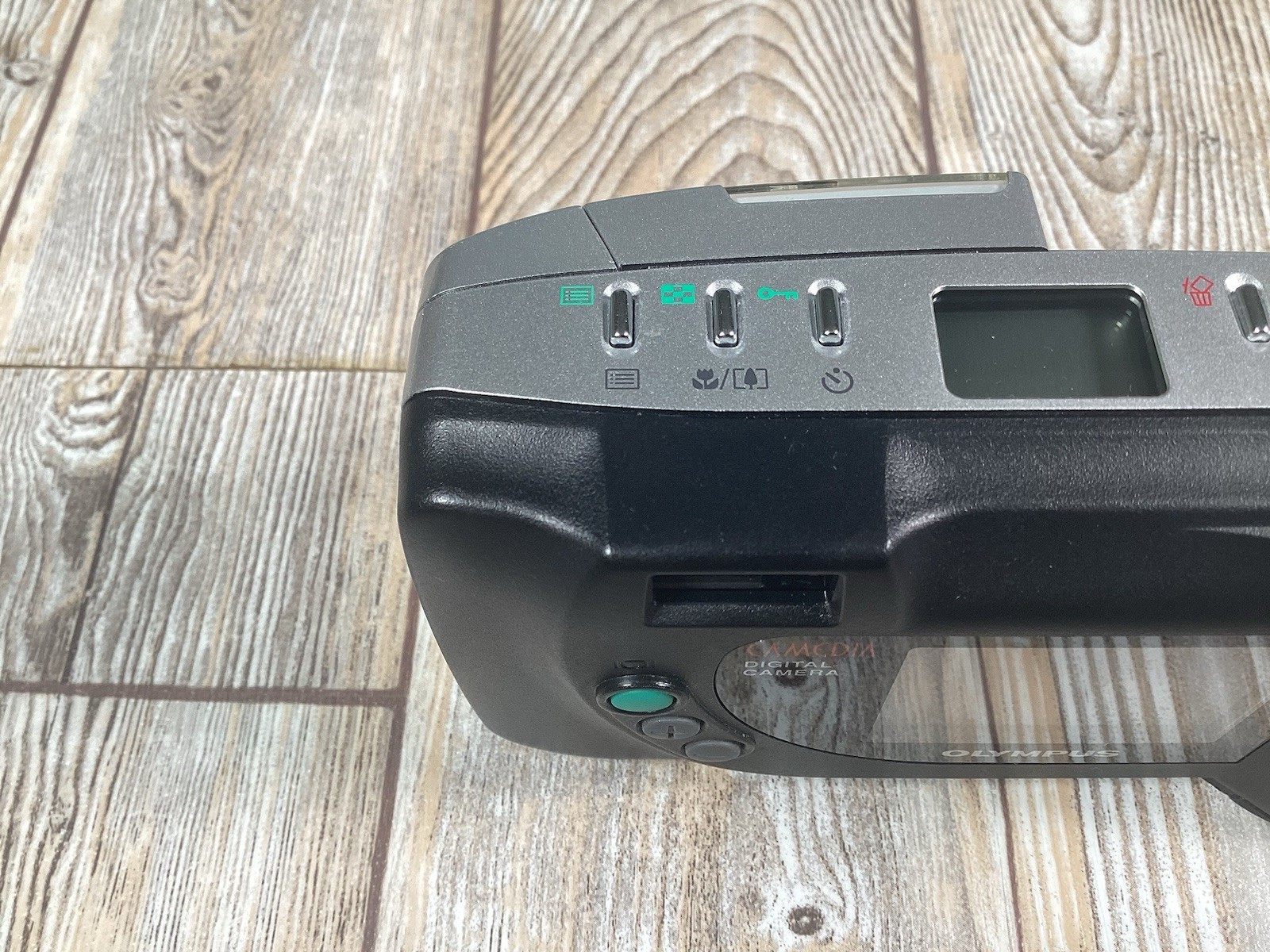 Olympus Digital Camera Model No D-360L – 1.3 Megapixel – Part Working Read Desc