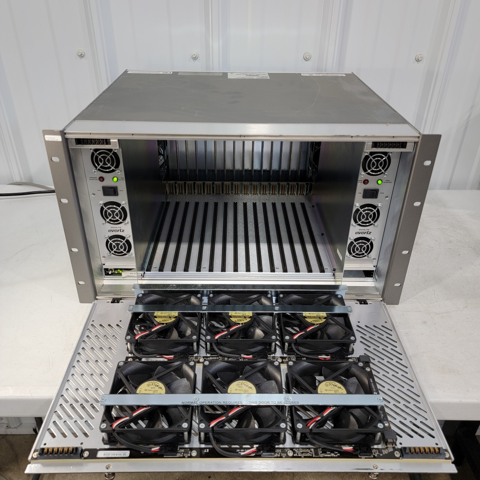 EMX6-FR Video Processing Modular Multiframe 15x EMX Slots 100-240v, 2x PSU