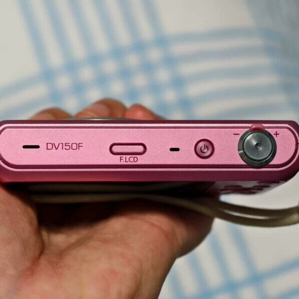 Samsung DV150F Digital Camera 16.2MP 5x optical zoom Dual LCD Screen English