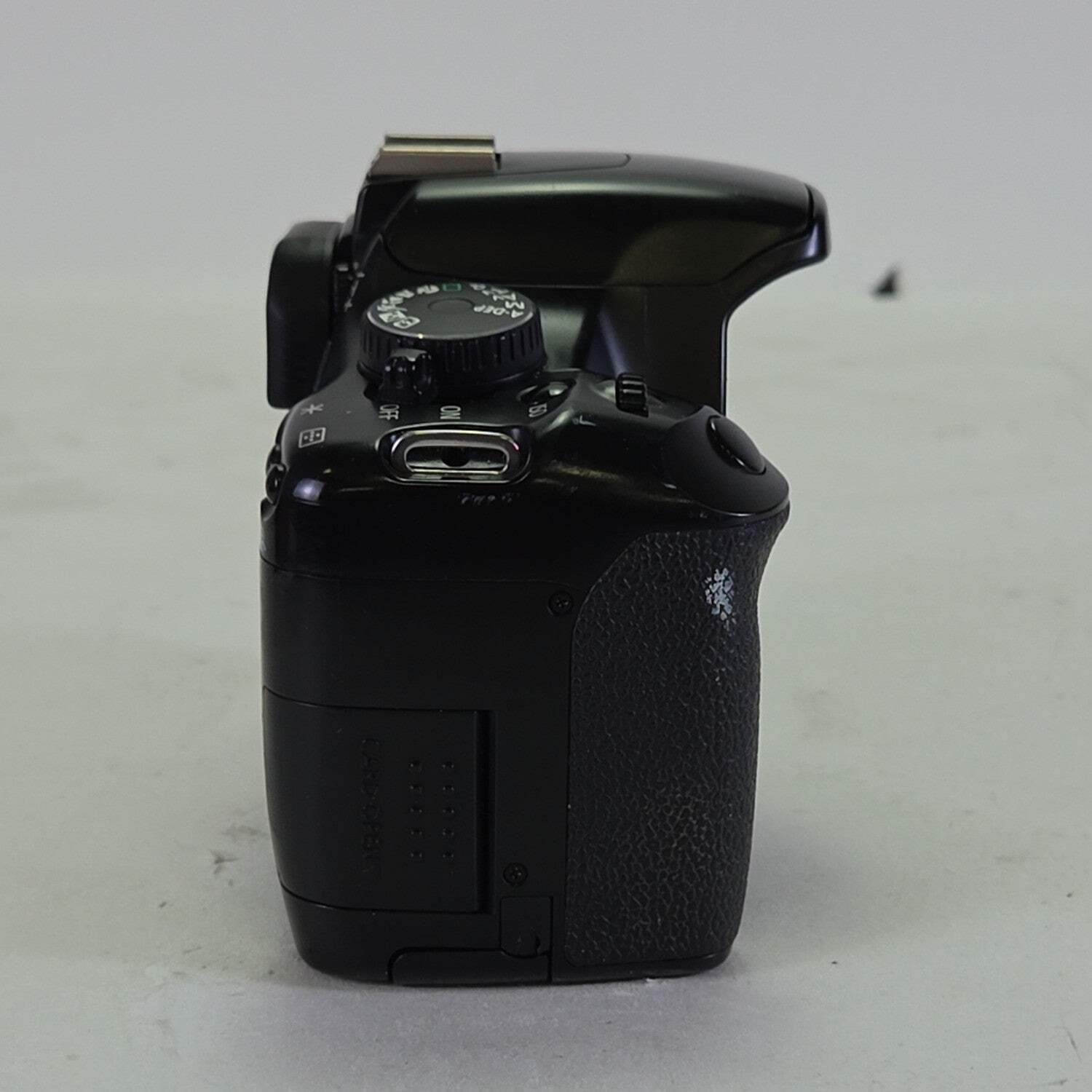 Canon EOS XSI 12.2MP Digital SLR DSLR Camera