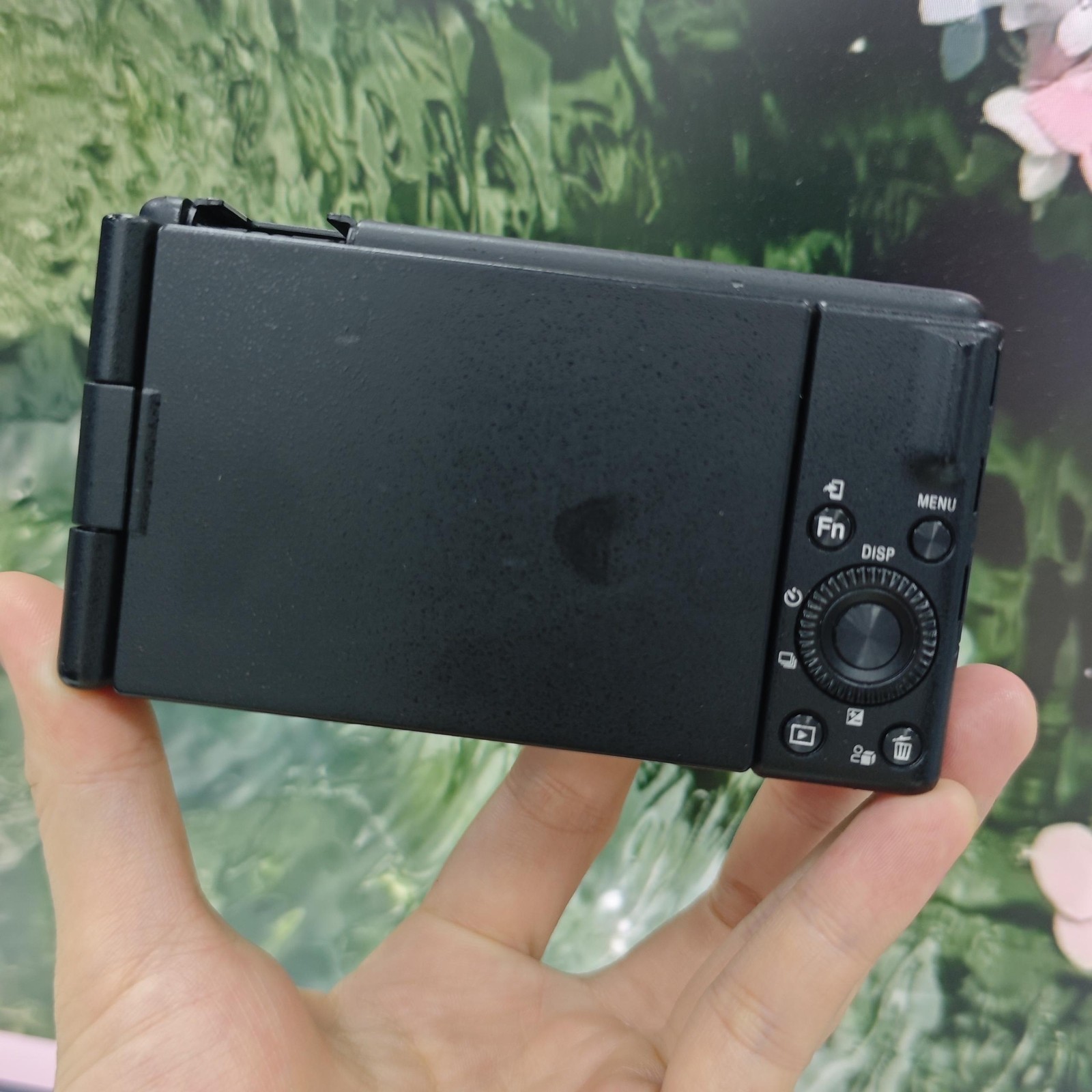 Sony ZV-1F Black 20.1MP 4K f/2 Vlogging Compact Digital Camera English 95% New