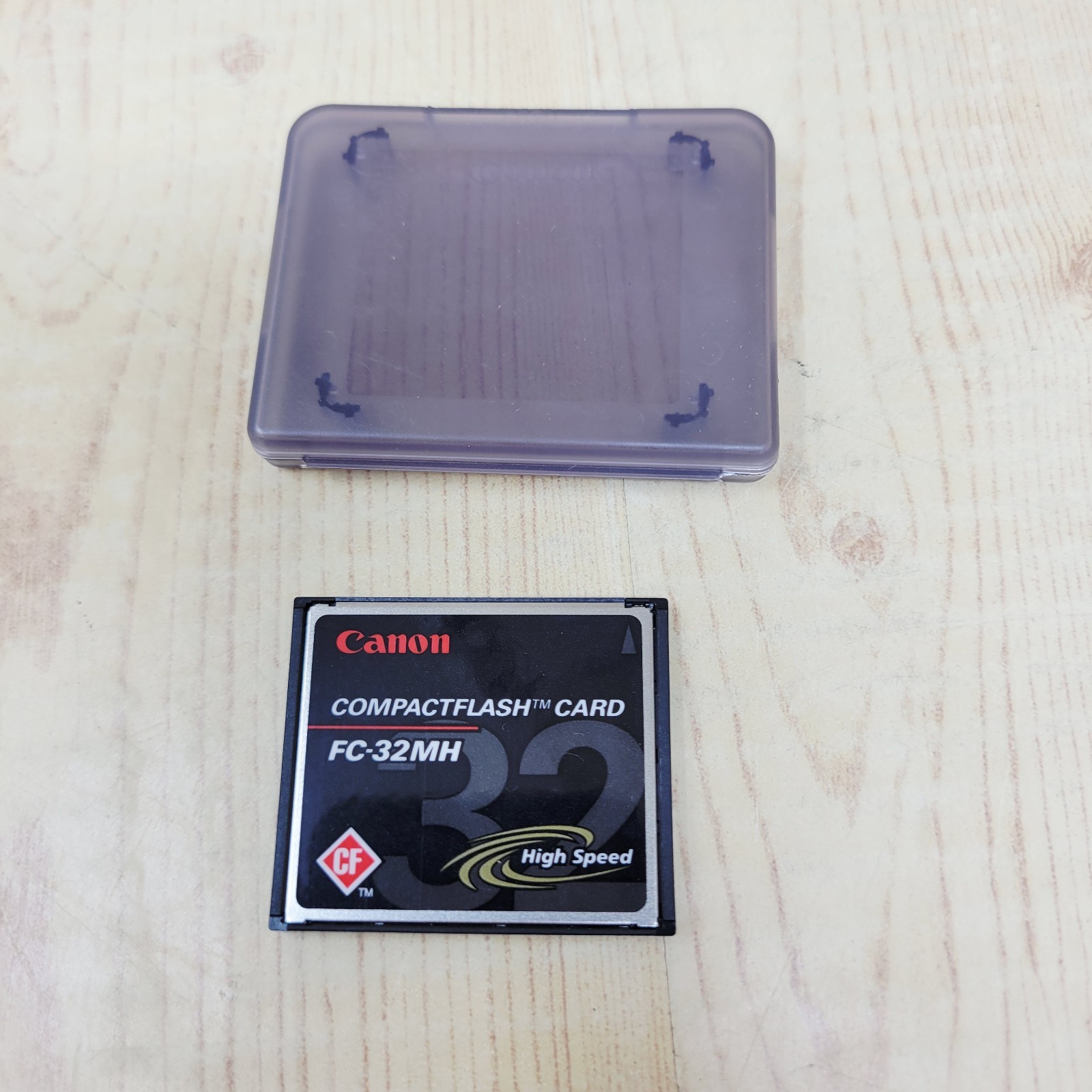 Canon CompactFlash CF High Speed Digital Camera Memory Card FC-32MH + Case