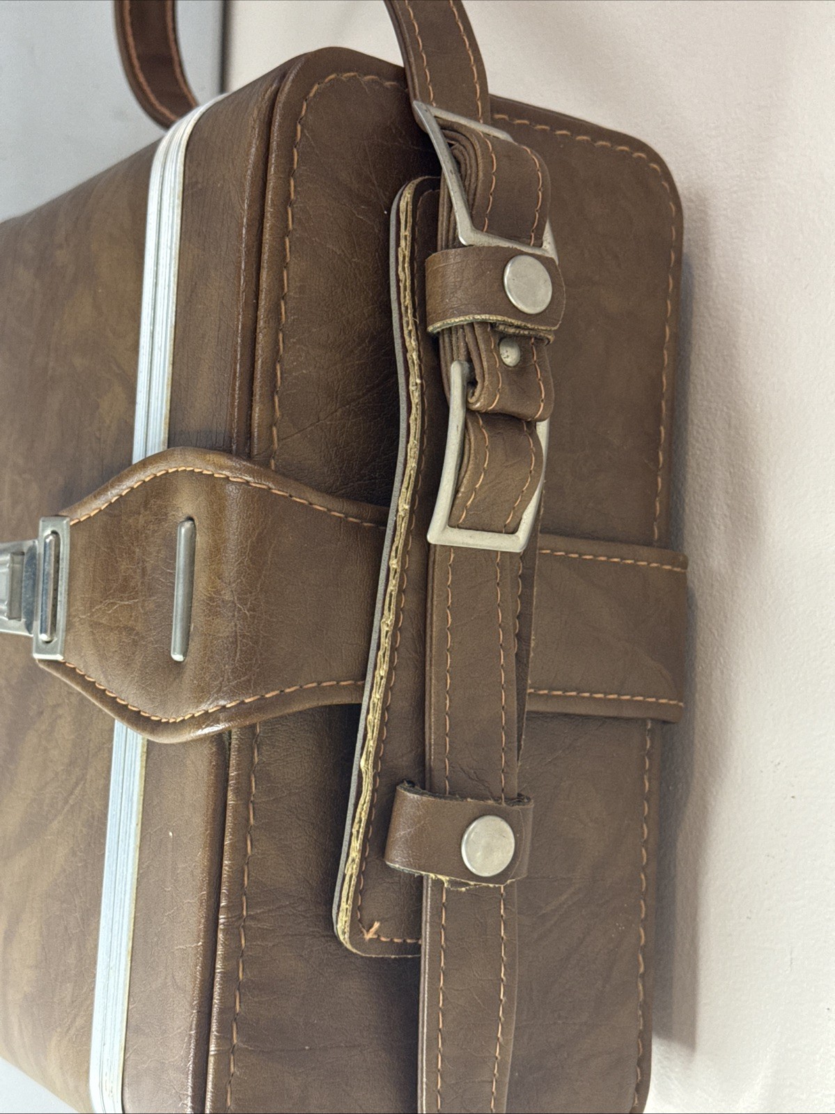 VTG Brown Faux Leather Camera Hard Shell Case Complete w/ Shelf 12x 6 x 9 NICE