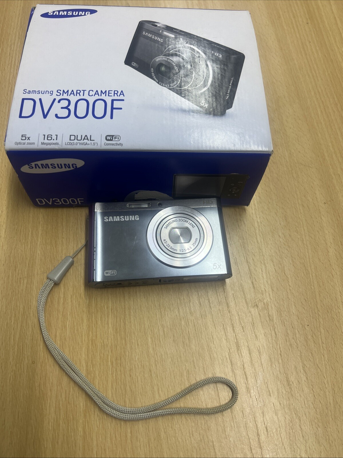 Samsung DV300F 16.1MP Digital Dual Selfie Camera, WiFi BOXED