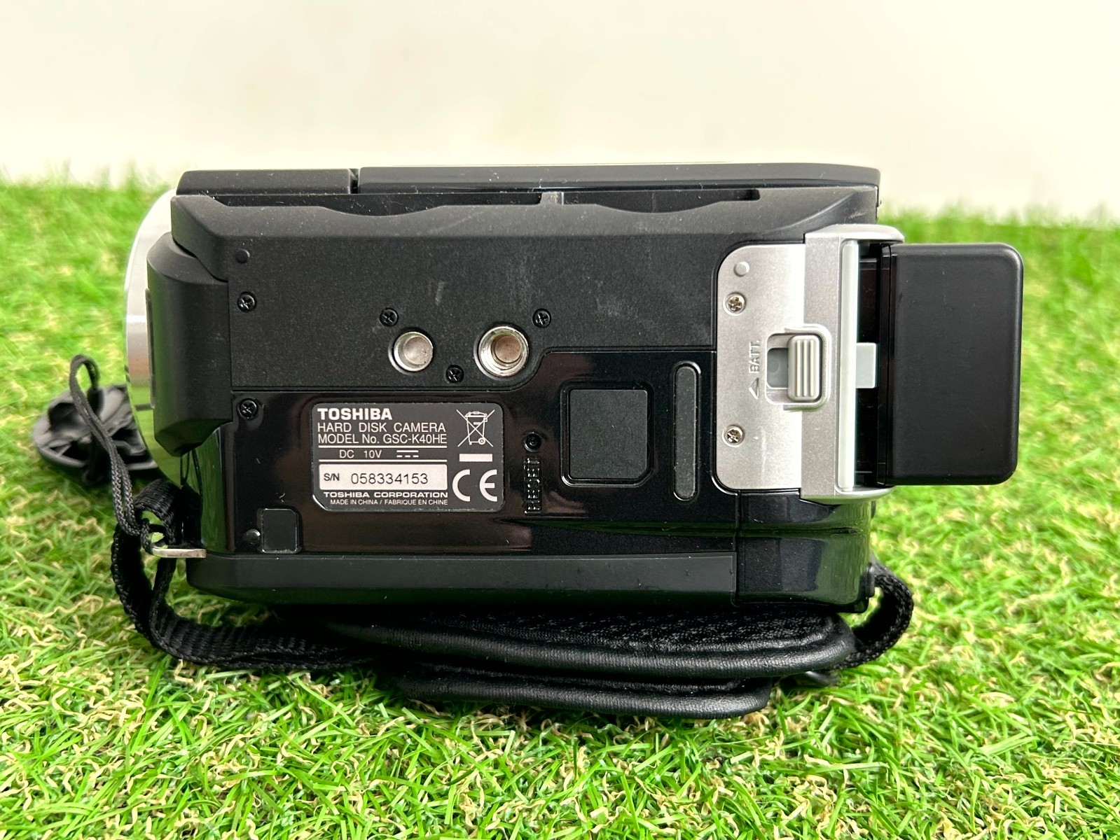 Toshiba Gigashot Hard Disc Camera,Model-GSCK40HE *MISSING CHARGER* (C335)