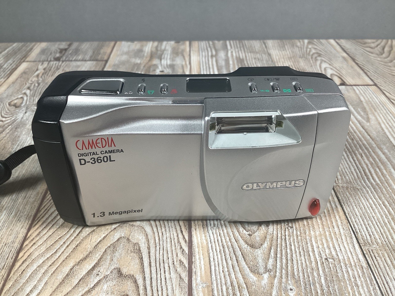 Olympus Digital Camera Model No D-360L – 1.3 Megapixel – Part Working Read Desc