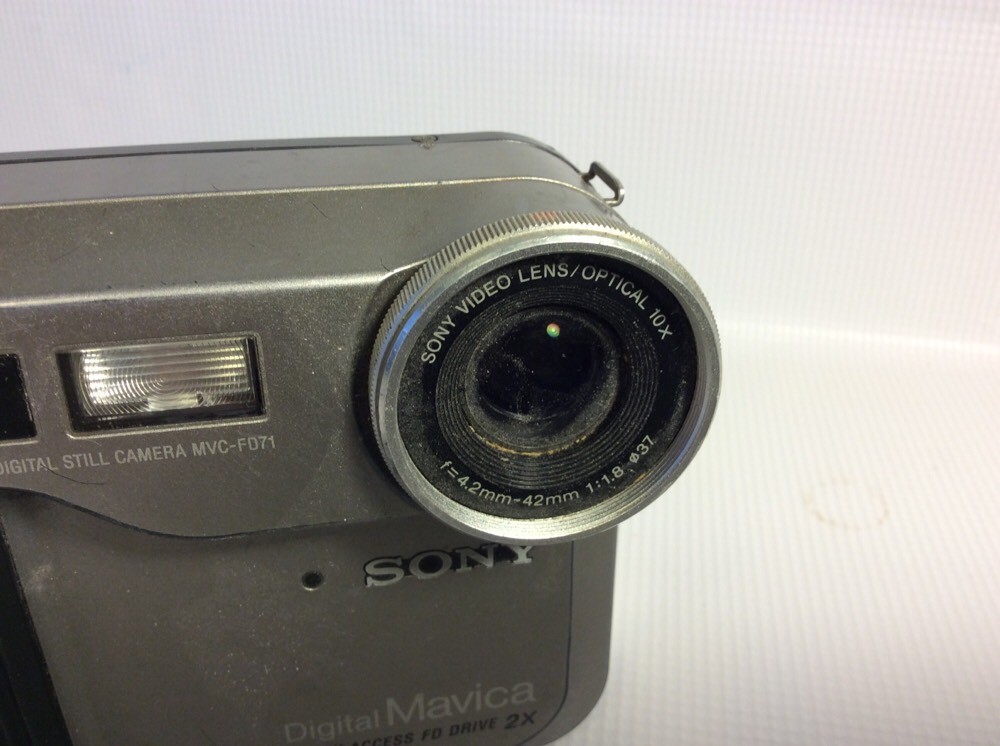 Sony Digital Mavica Quick Access Fe Drive 2X 10X Optical Zoom Mvc-Fd71. E001