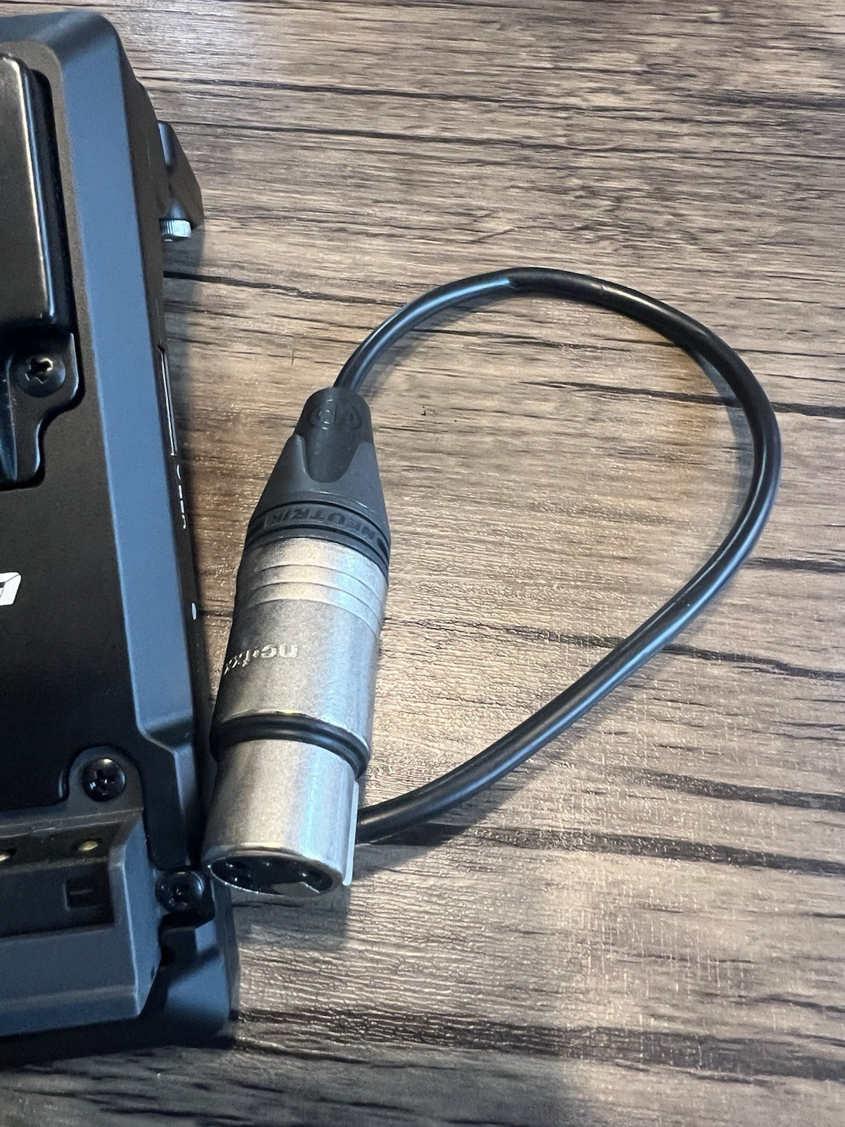 Tilta V-Mount Battery Plate PD 60W 20W USB-C 14.8V w/ XLR Cable
