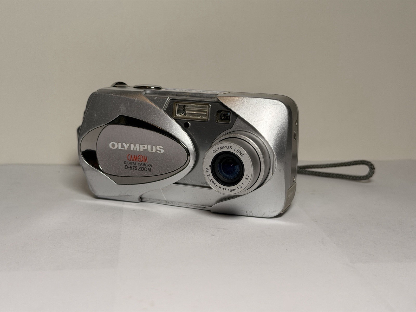 Olympus Camedia D-575 Digital Camera – Tested Working – Vintage Y2K Digicam