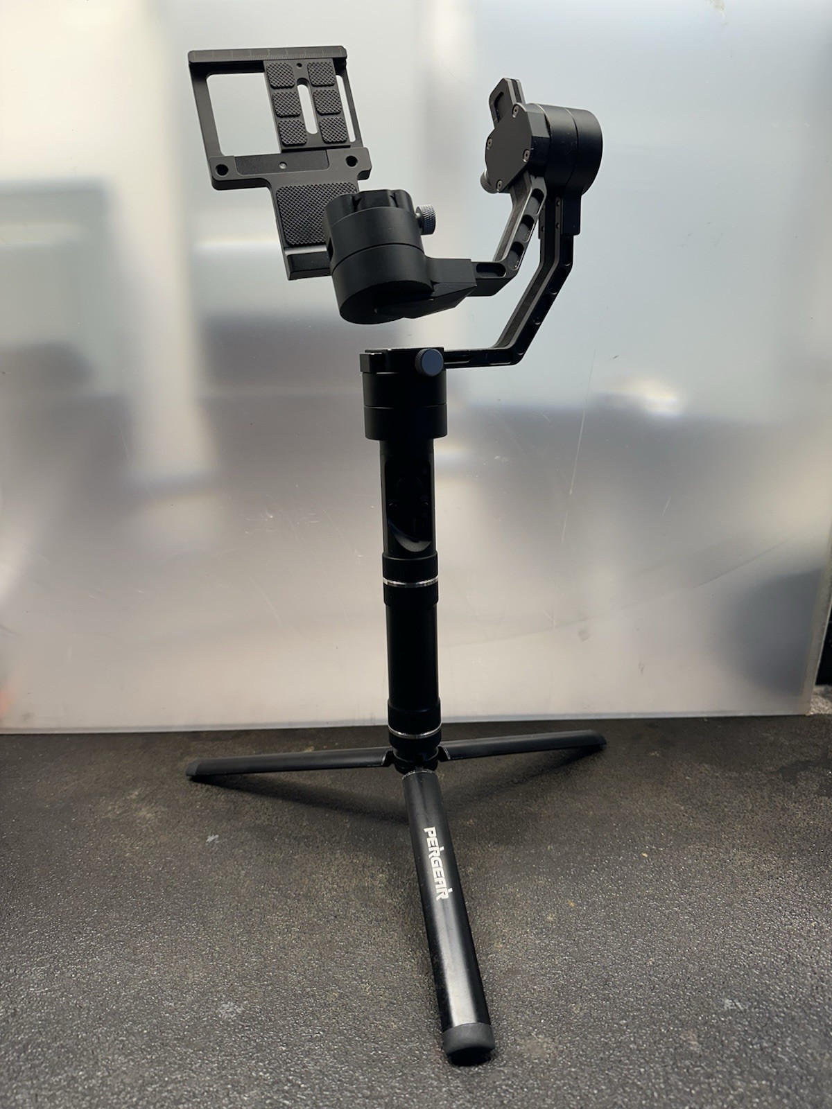 Zhiyun Crane 2 3-Axis Handheld Gimbal Stabilizer for DSLRMirrorless Camera