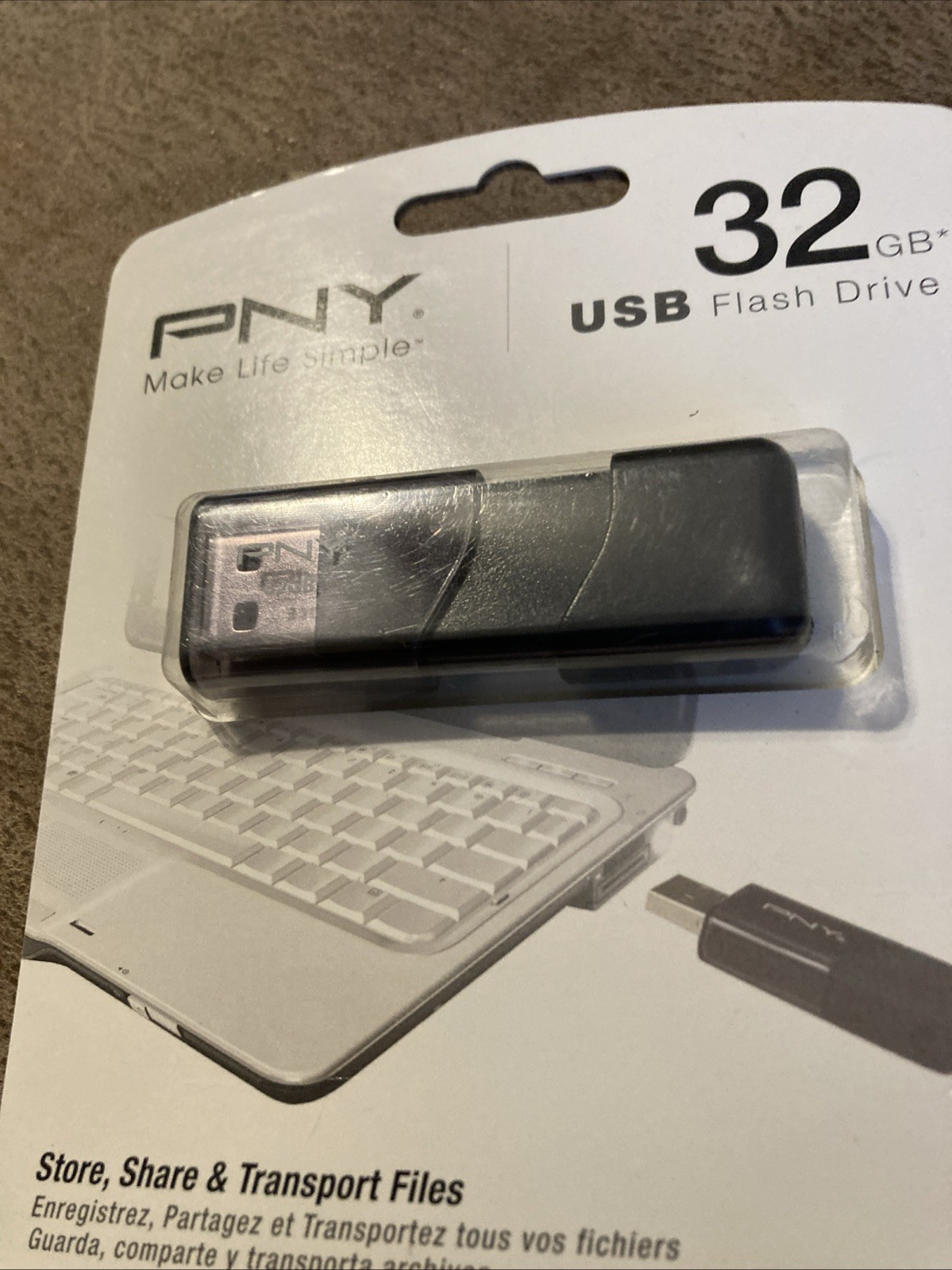 PNY 32GB USB Flash Drive Black Compact File Document Storage Factory Sealed
