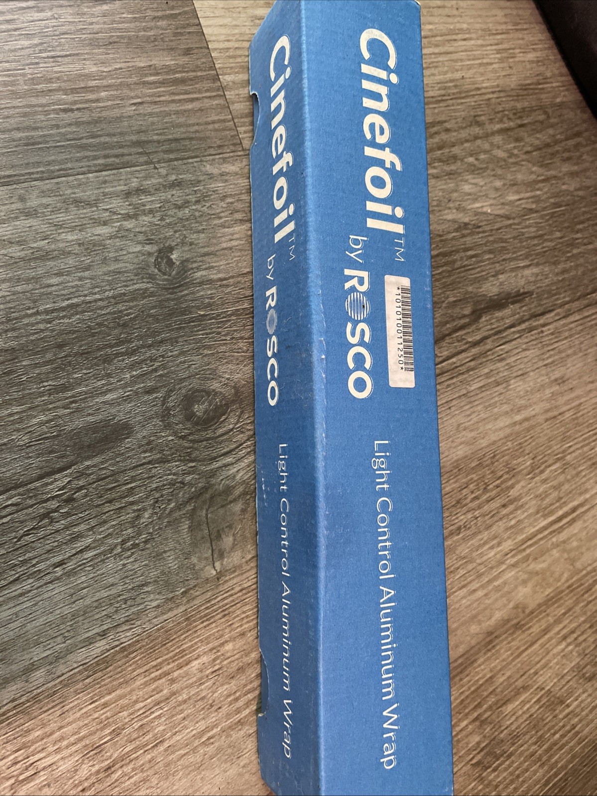 Rosco Cinefoil Light Control Aluminum Wrap 12″x50′ open box