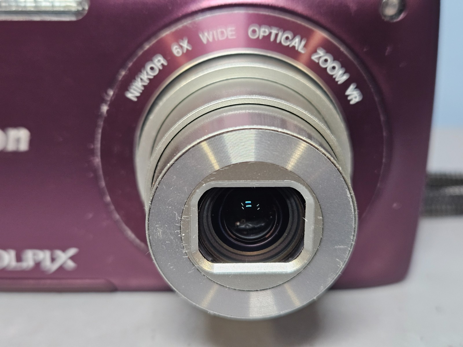 Nikon Coolpix S4300 w/ Nikkor 6X Wide Optical Zoom VR Lens + Battery & Charger