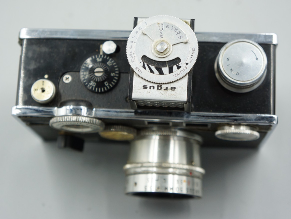 Argus C3 ‘Brick’ Camera Cintar 50mm f/3.5 Case Meter #254