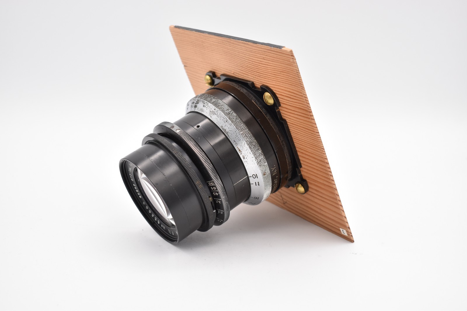 Goerz Apochromat Artar 19in f/11 Lens with Wooden Lens Board