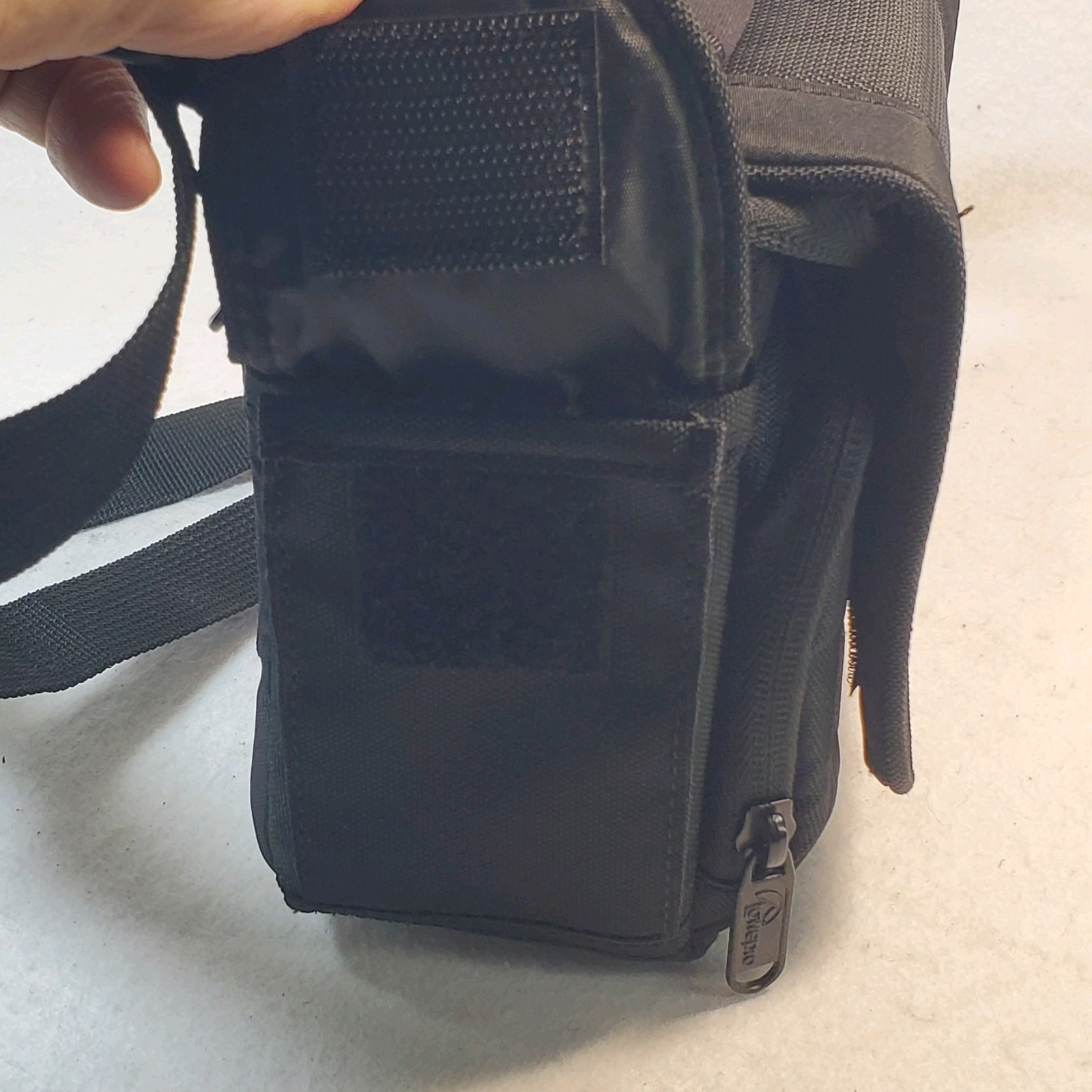 Lowepro Edit 100 Camcorder Camera Carry Shoulder Bag