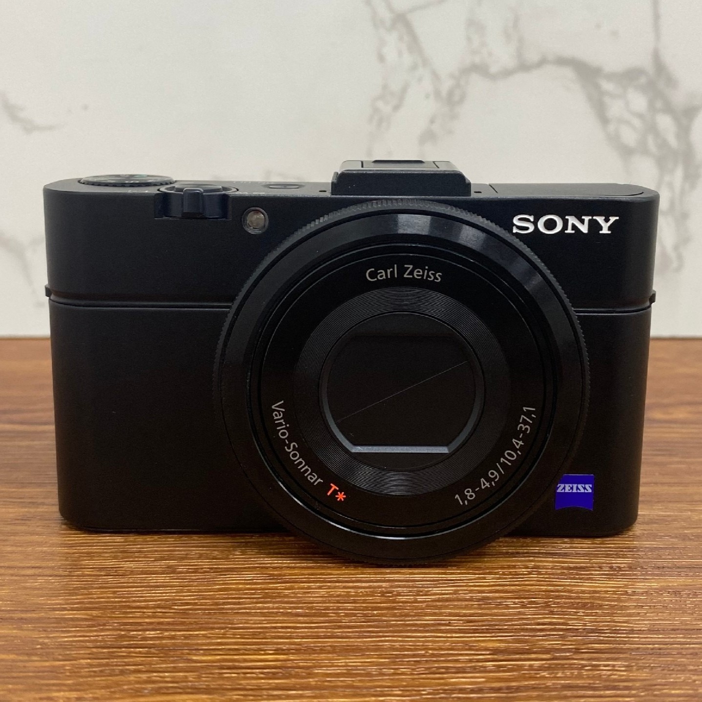Sony Cyber-Shot RX100 II Digital Camera 20.2 MP 3.6x Optical Zoom Built-in Wi-Fi