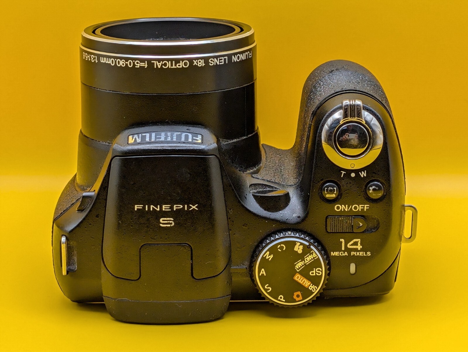 Fujifilm FinePix S2950 14mp