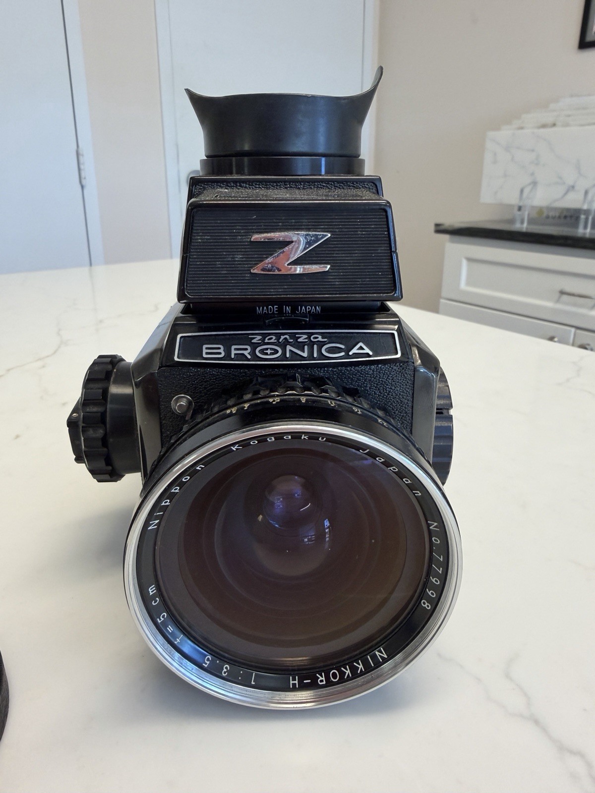 Zenza Bronica Film Camera Nikkor-H 1:35 Nippon Kogaku Lens 77998 JAPAN – Estate