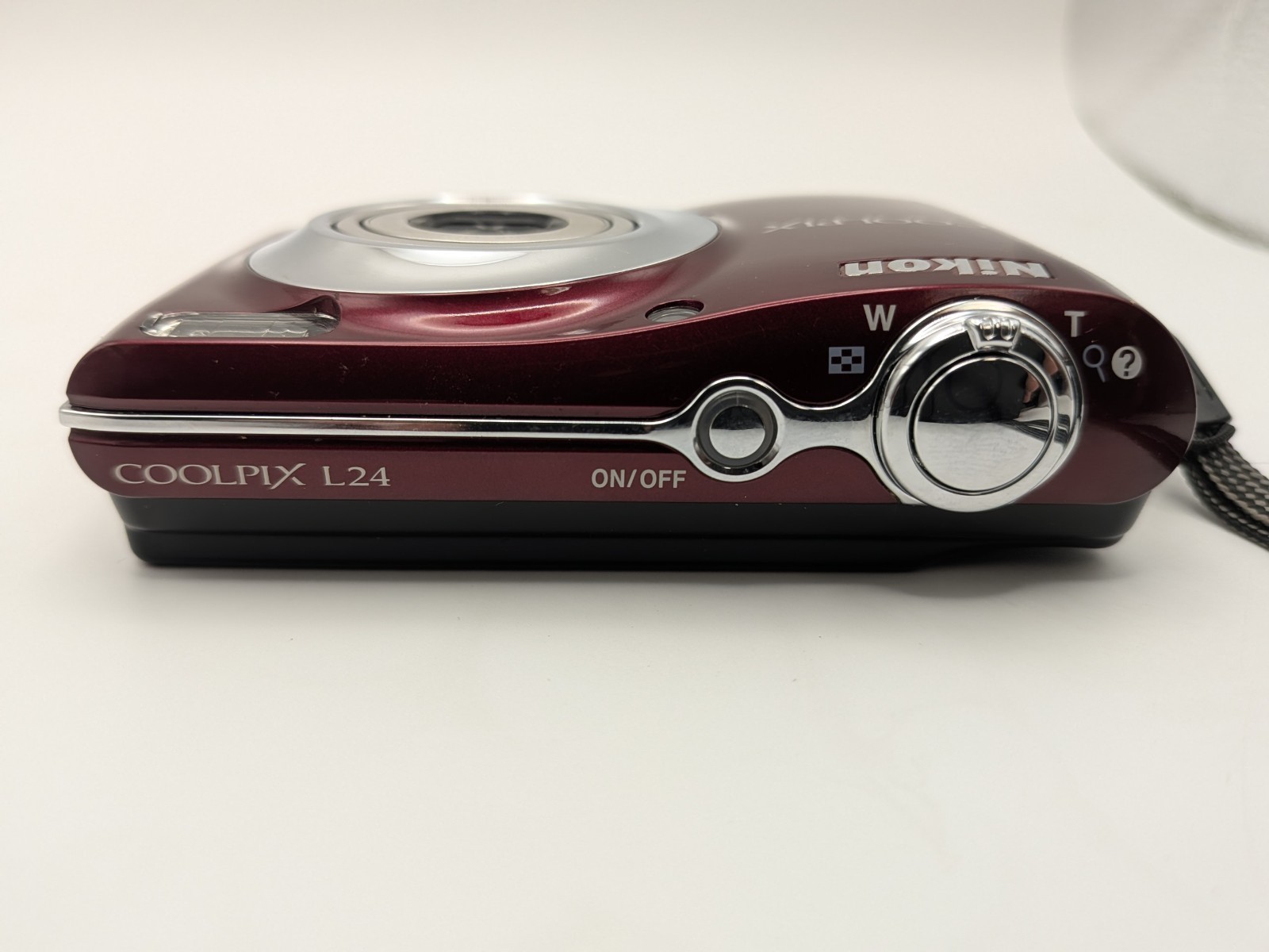 Nikon COOLPIX L24 14.0MP Digital Camera Red Compact Tested Working