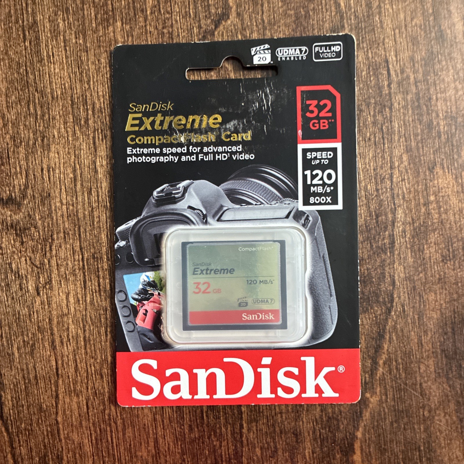 SanDisk Extreme 32 GB UDMA7 CompactFlash Card Black And Gold SDCFXSB-032G-G46
