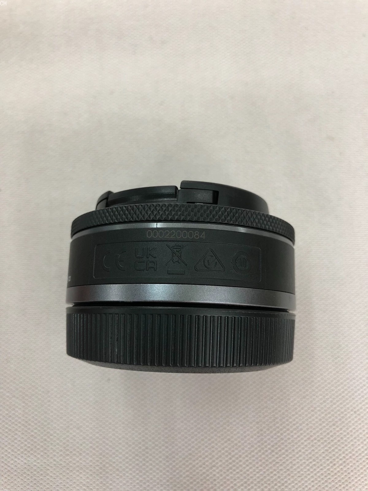 Canon RF 28mm f/2.8 STM Lens 95% New